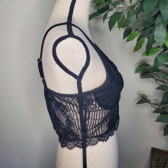 NEW Black V Neck Lace Crop  Cami Top - Picture 6 of 7